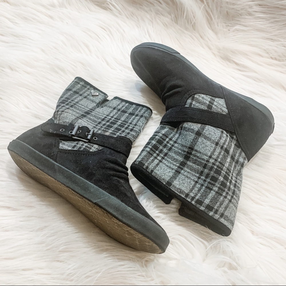 [Roxy] Black & Gray Plaid Boots